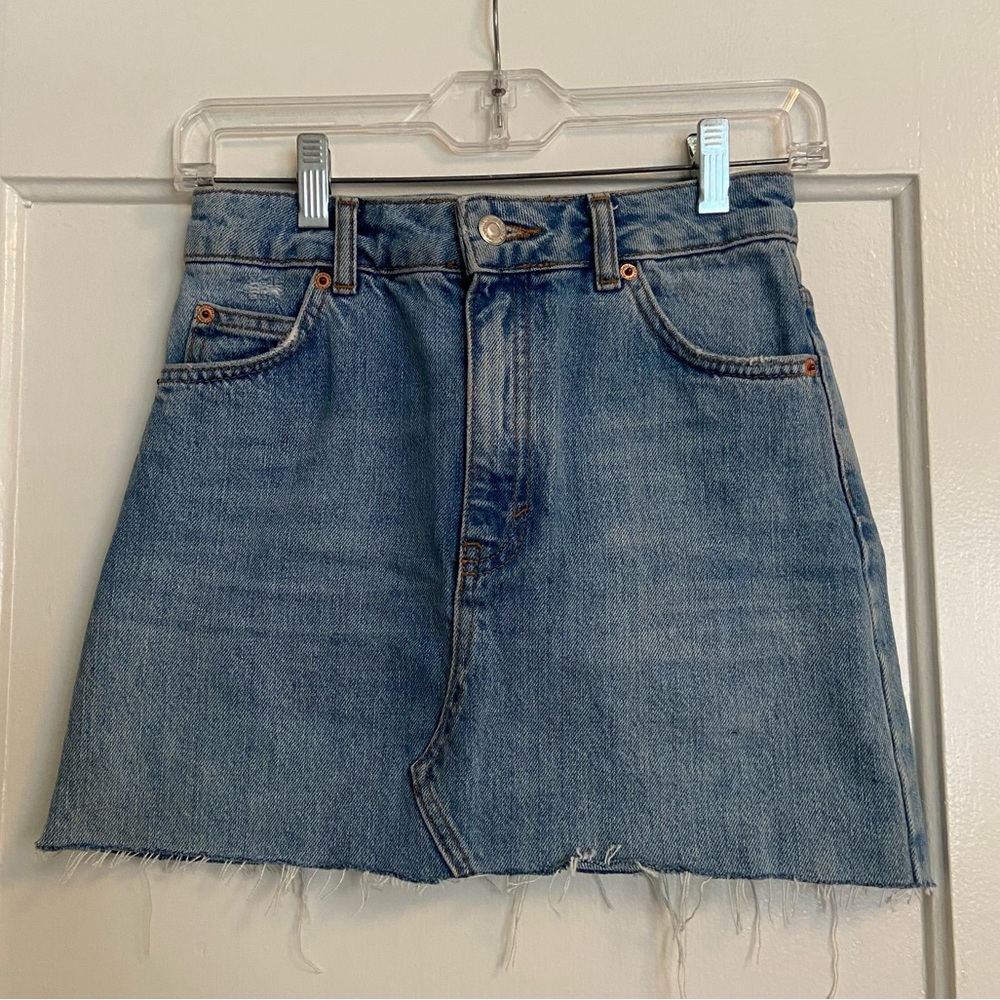 Topshop denim mini skirt ✨
